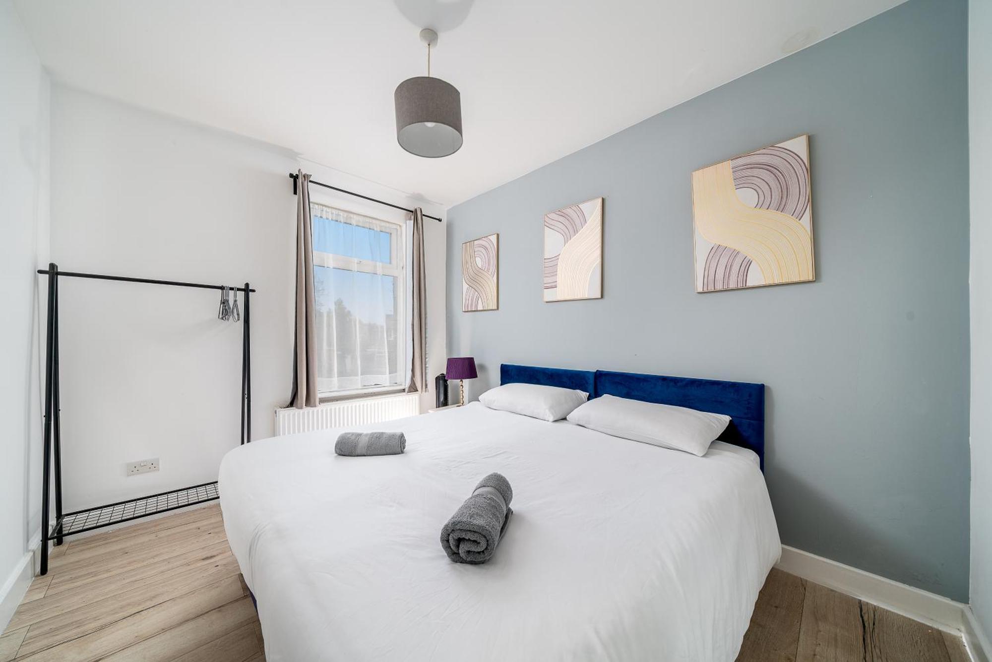 Modern 2 Bed East London Home By Rebby Properties Sleeps 5 Near Canning Town Station Exterior photo