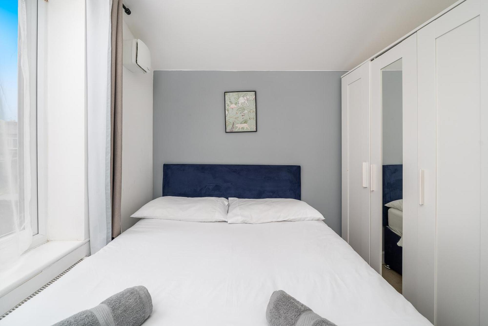 Modern 2 Bed East London Home By Rebby Properties Sleeps 5 Near Canning Town Station Exterior photo